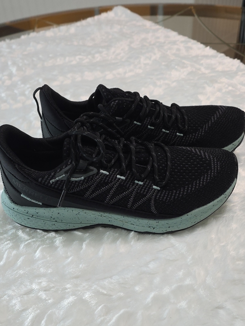 Merrell NWT Women's Black Athletic Shoes with Mint Sole